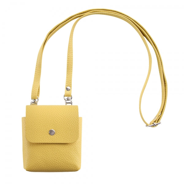 #カラー_イエロー